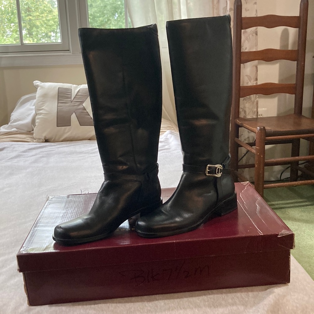 Women’s Black Etienne Aigner boots.  Only worn a few times.